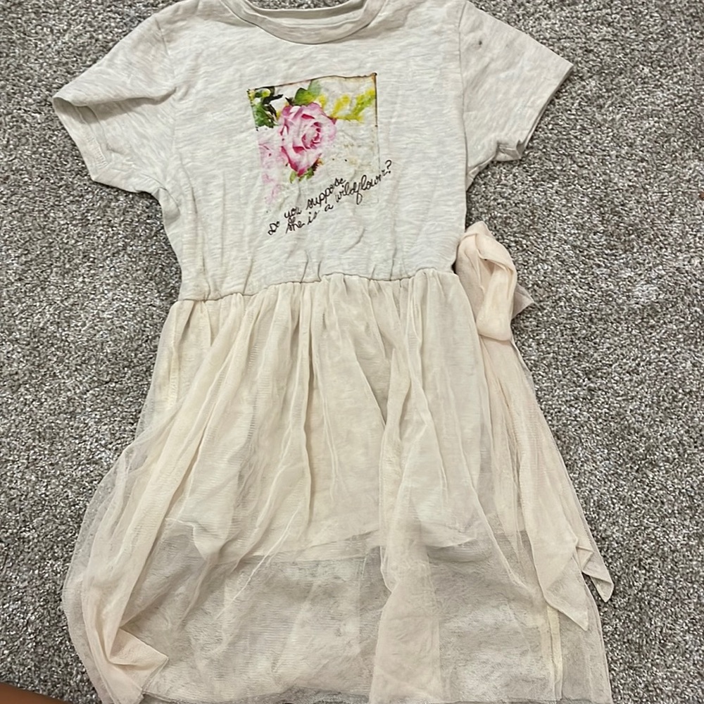 Joyfolie t shirt dress in cream.